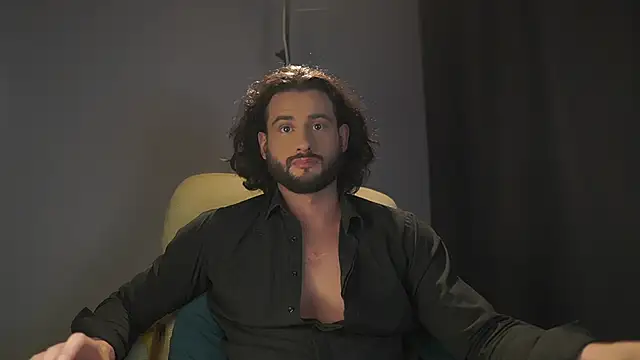 Snapshot of Keen___Luckystrike chatting on 11.13.25 Keen Luckystrike online show from 11.13.25