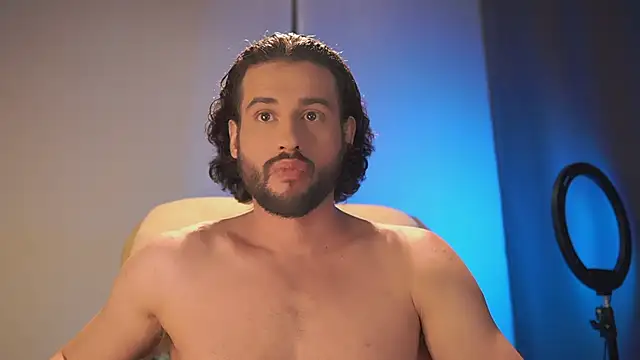 Keen   Luckystrike online show from 01.11.26