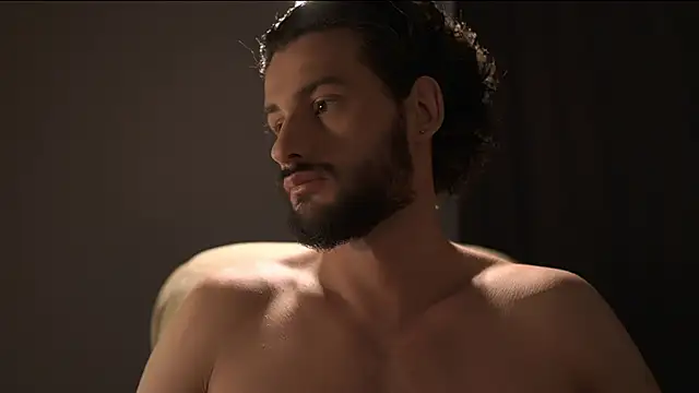 Keen   Luckystrike online show from 04.12.26