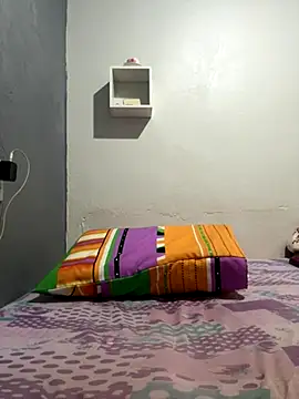 laisviana21 online show from 10.17.25