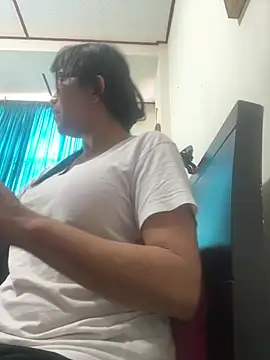 kelly dirty  online show from 03.02.25