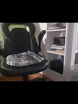 feathersify online show from 12.05.25