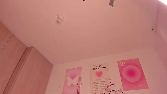 Snapshot of alexa_6908 chatting on 10.25.25 alexa 6908 online show from 10.25.25