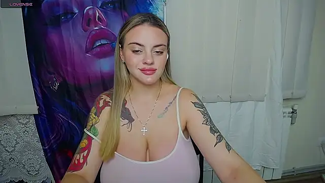 Lilia Moon online show from 07.13.26