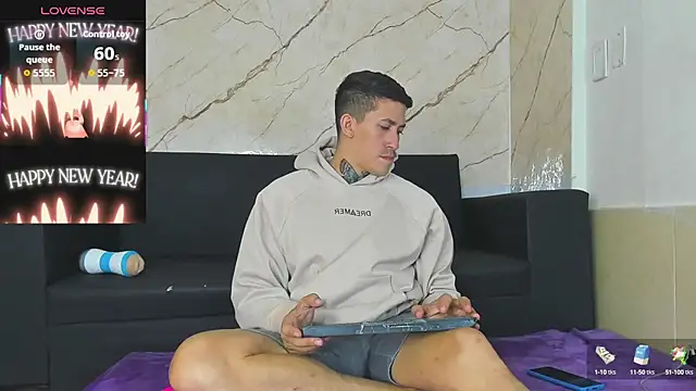 Snapshot of yeckodream chatting on 10.10.25 yeckodream online show from 10.10.25