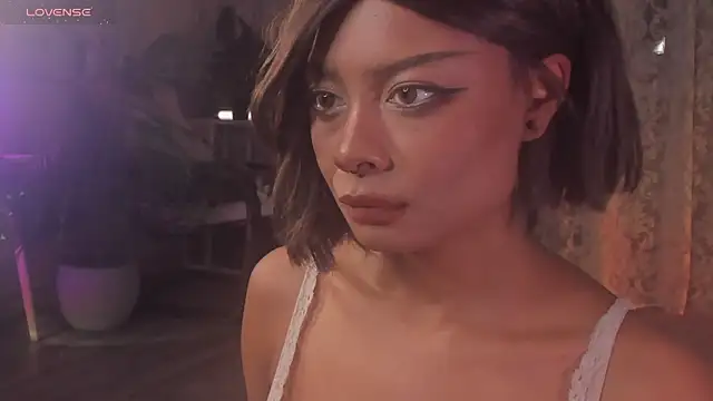 Ana Peachy  online show from 10.30.25