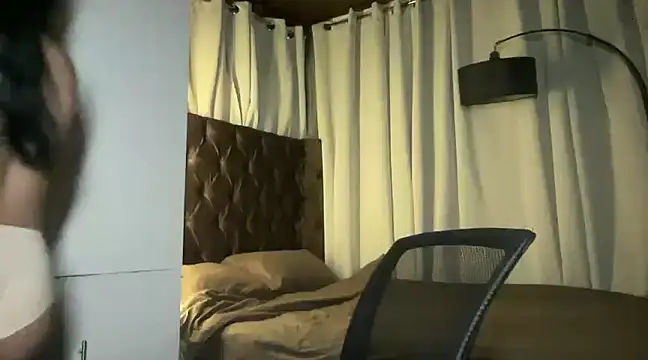 Lilly cruz online show from 12.20.24