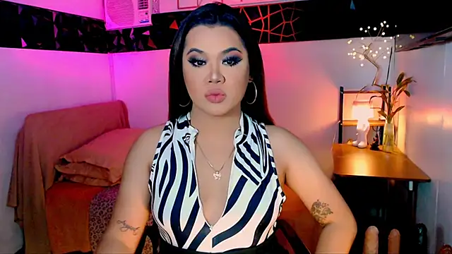 asiankatyhuge online show from 11.03.25