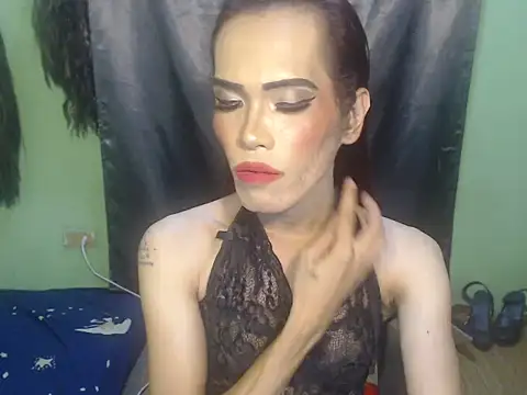 Snapshot of asianBIGjha chatting on 10.27.25 asianBIGjha online show from 10.27.25