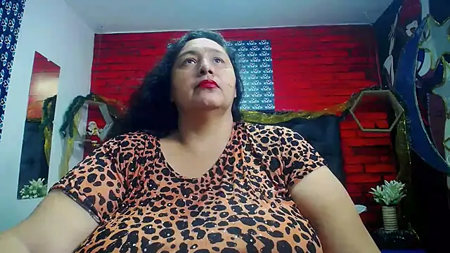 TistMature online show from 12.21.24