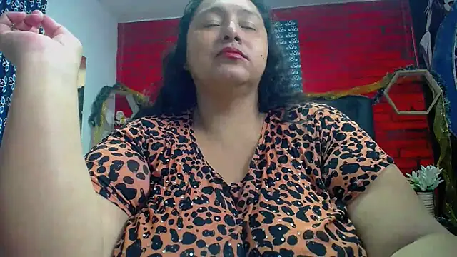 TistMature online show from 12.27.24