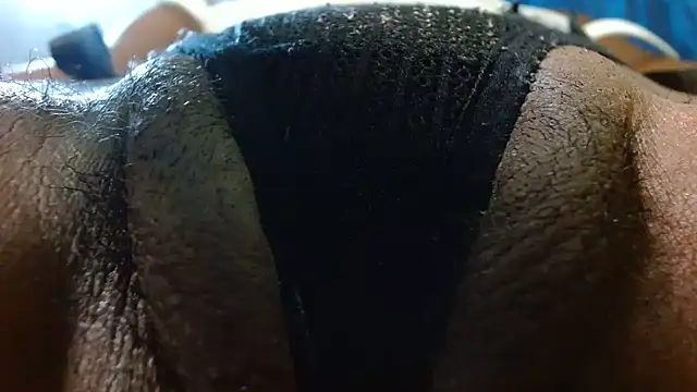 Snapshot of bethanywilson_23 chatting on 10.30.25 bethanywilson 23 online show from 10.30.25