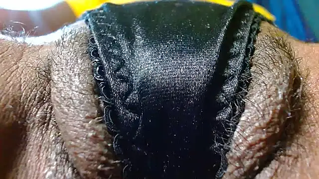 Snapshot of bethanywilson_23 chatting on 11.08.25 bethanywilson 23 online show from 11.08.25