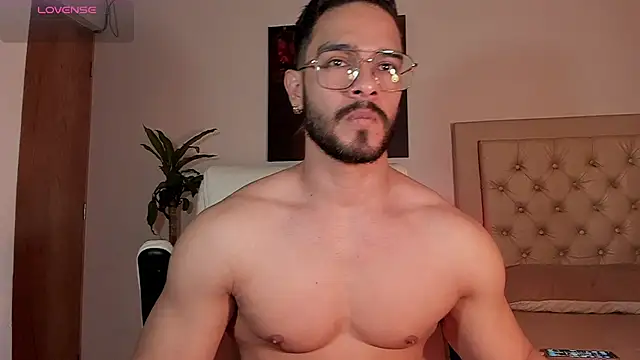 Snapshot of Josseph1_ chatting on 10.27.25 Josseph1 online show from 10.27.25