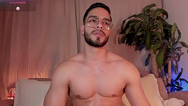 Snapshot of Josseph1_ chatting on 11.14.25 Josseph1 online show from 11.14.25