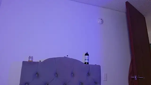 Red-moon1 online show from 02.06.25