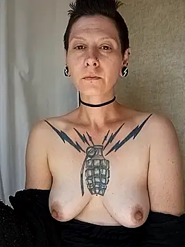 Snapshot of Dark_Obsessions chatting on 03.19.26 Dark Obsessions online show from 03.19.26