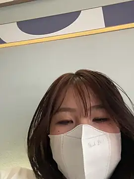 Snapshot of Onee-Chew chatting on 04.21.26 Onee-Chew online show from 04.21.26