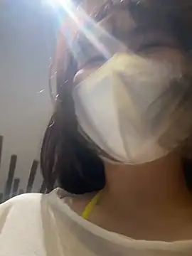 Snapshot of Onee-Chew chatting on 05.15.26 Onee-Chew online show from 05.15.26