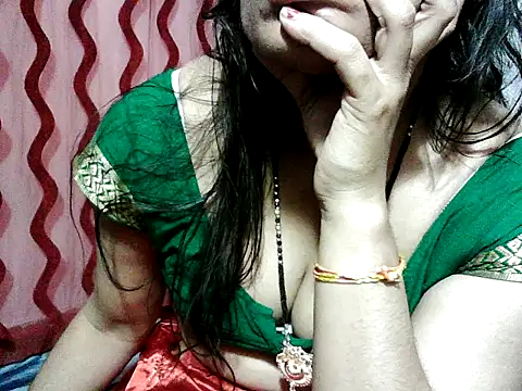 Snapshot of RukminiNew chatting on 02.02.25 RukminiNew online show from 02.02.25