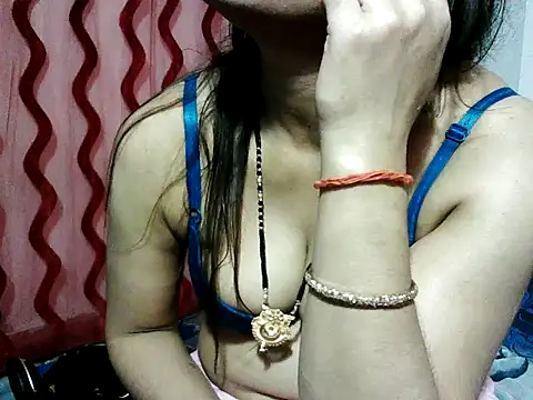 Snapshot of RukminiNew chatting on 02.04.25 RukminiNew online show from 02.04.25