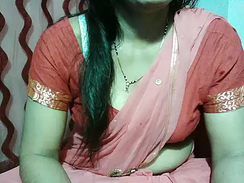 Snapshot of RukminiNew chatting on 02.18.25 RukminiNew online show from 02.18.25