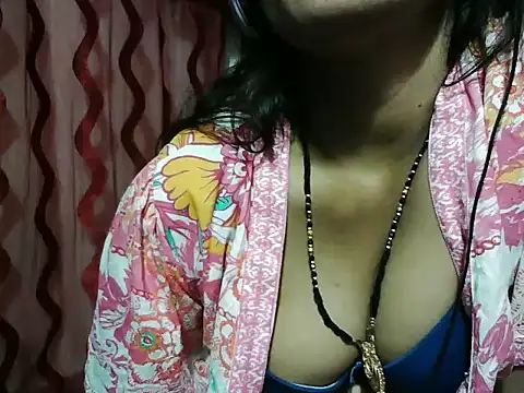 Snapshot of RukminiNew chatting on 02.21.25 RukminiNew online show from 02.21.25