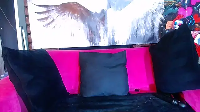 Snapshot of Ducheess chatting on 10.05.25 Ducheess online show from 10.05.25