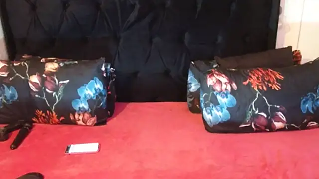 Snapshot of Ducheess chatting on 10.28.25 Ducheess online show from 10.28.25