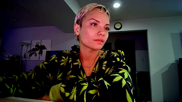 Snapshot of forbidden_lust2 chatting on 10.11.25 forbidden lust2 online show from 10.11.25