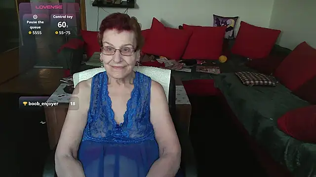 HeisseomaOriginal online show from 01.19.26