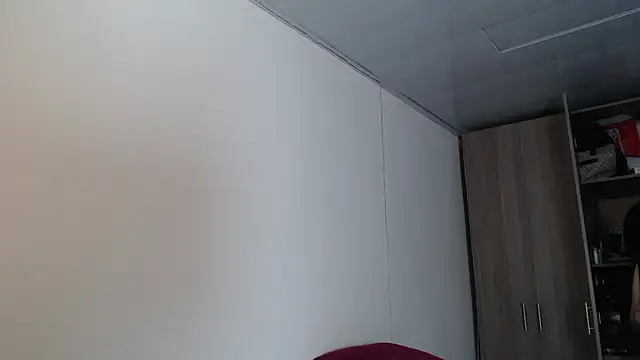 Snapshot of Selene93 chatting on 10.04.25 Selene93 online show from 10.04.25