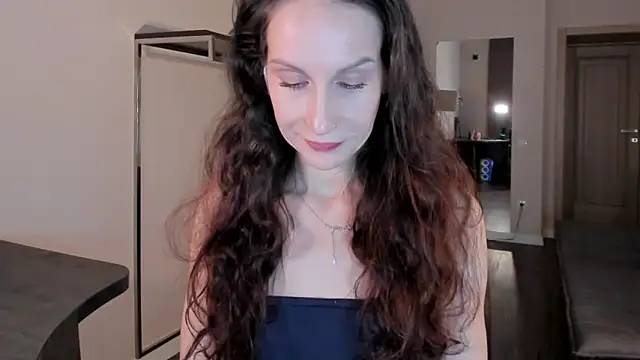 Mila Anders online show from 12.18.25