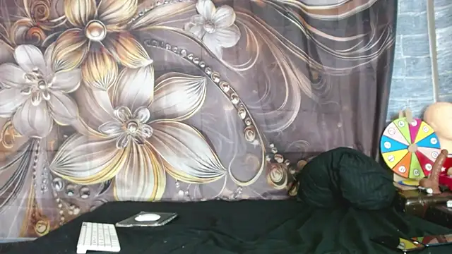 sweet Allys online show from 12.21.25