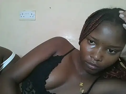 Snapshot of sexyjanett chatting on 09.27.25 sexyjanett online show from 09.27.25