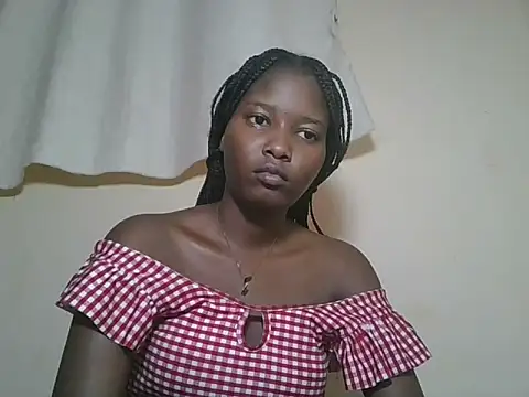 Snapshot of sexyjanett chatting on 10.14.25 sexyjanett online show from 10.14.25