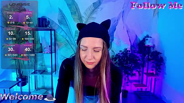 GrayceWild online show from 03.18.25