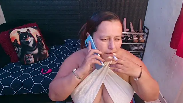 Snapshot of Diana_Lozano chatting on 01.27.25 Diana Lozano online show from 01.27.25