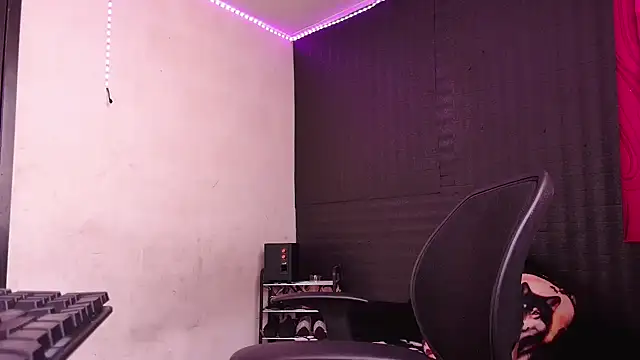 Snapshot of Diana_Lozano chatting on 02.03.25 Diana Lozano online show from 02.03.25