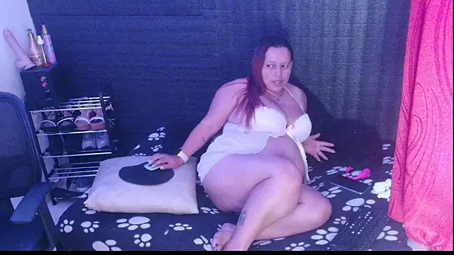 Snapshot of Diana_Lozano chatting on 02.21.25 Diana Lozano online show from 02.21.25