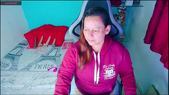 Snapshot of Diana_Lozano chatting on 09.26.25 Diana Lozano online show from 09.26.25