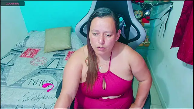 Snapshot of Diana_Lozano chatting on 10.24.25 Diana Lozano online show from 10.24.25