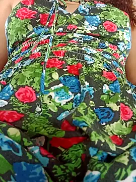 ValeriaSantos- online show from 09.18.25