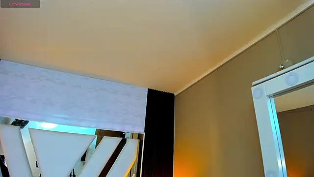 Snapshot of Linda4Petite chatting on 09.29.25 Linda4Petite online show from 09.29.25