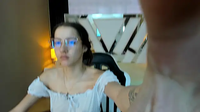 Linda4Petite online show from 01.10.26