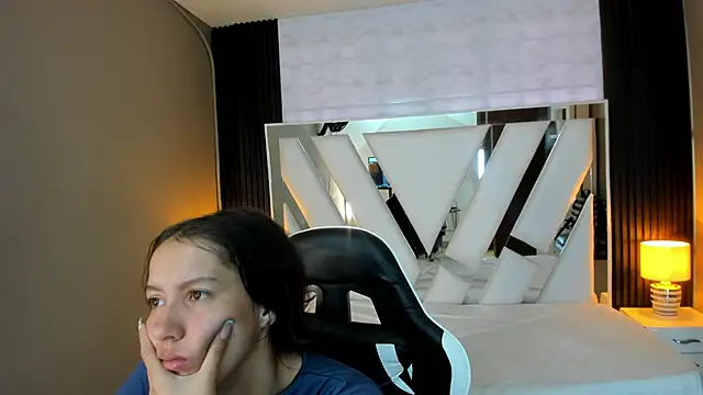 Linda4Petite online show from 01.18.26