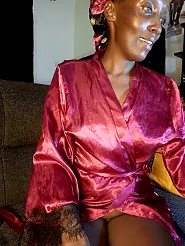 lynnkatrina online show from 04.14.26