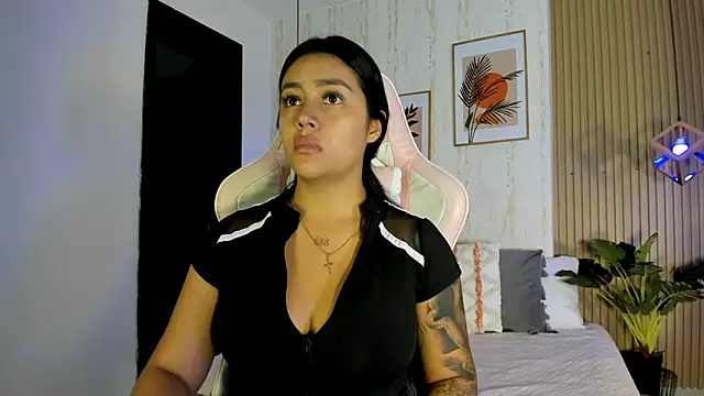 CameronCollins  online show from 11.06.25