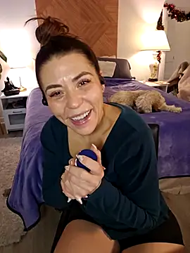 Ellie-L-Elizabeth online show from 12.02.25