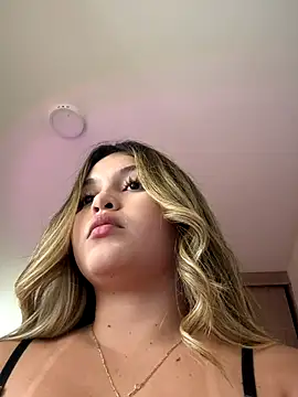 lunablossom  online show from 11.10.25